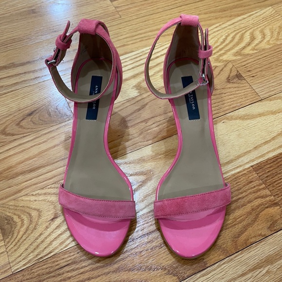 **Ann Taylor Suede Ankle Strap Kitten 2.5” Heels 7.5 - Picture 2 of 9